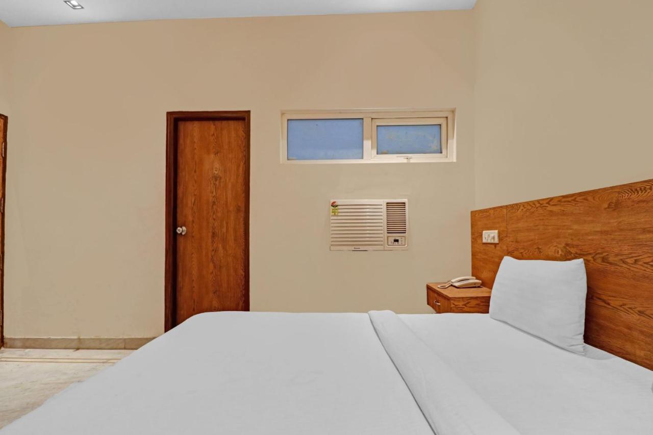 Airport Hotel Goodluck Nueva Delhi Exterior foto