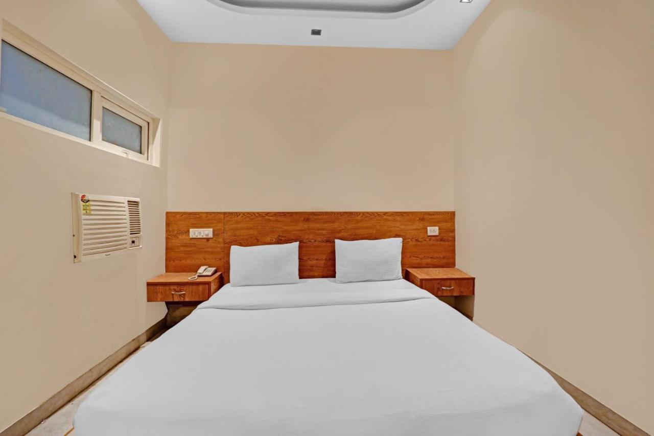 Airport Hotel Goodluck Nueva Delhi Exterior foto