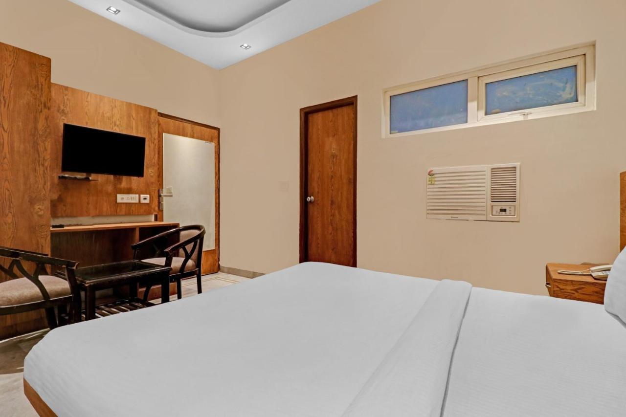Airport Hotel Goodluck Nueva Delhi Exterior foto