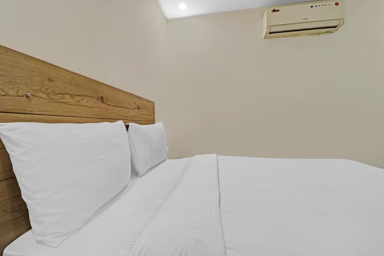 Airport Hotel Goodluck Nueva Delhi Exterior foto