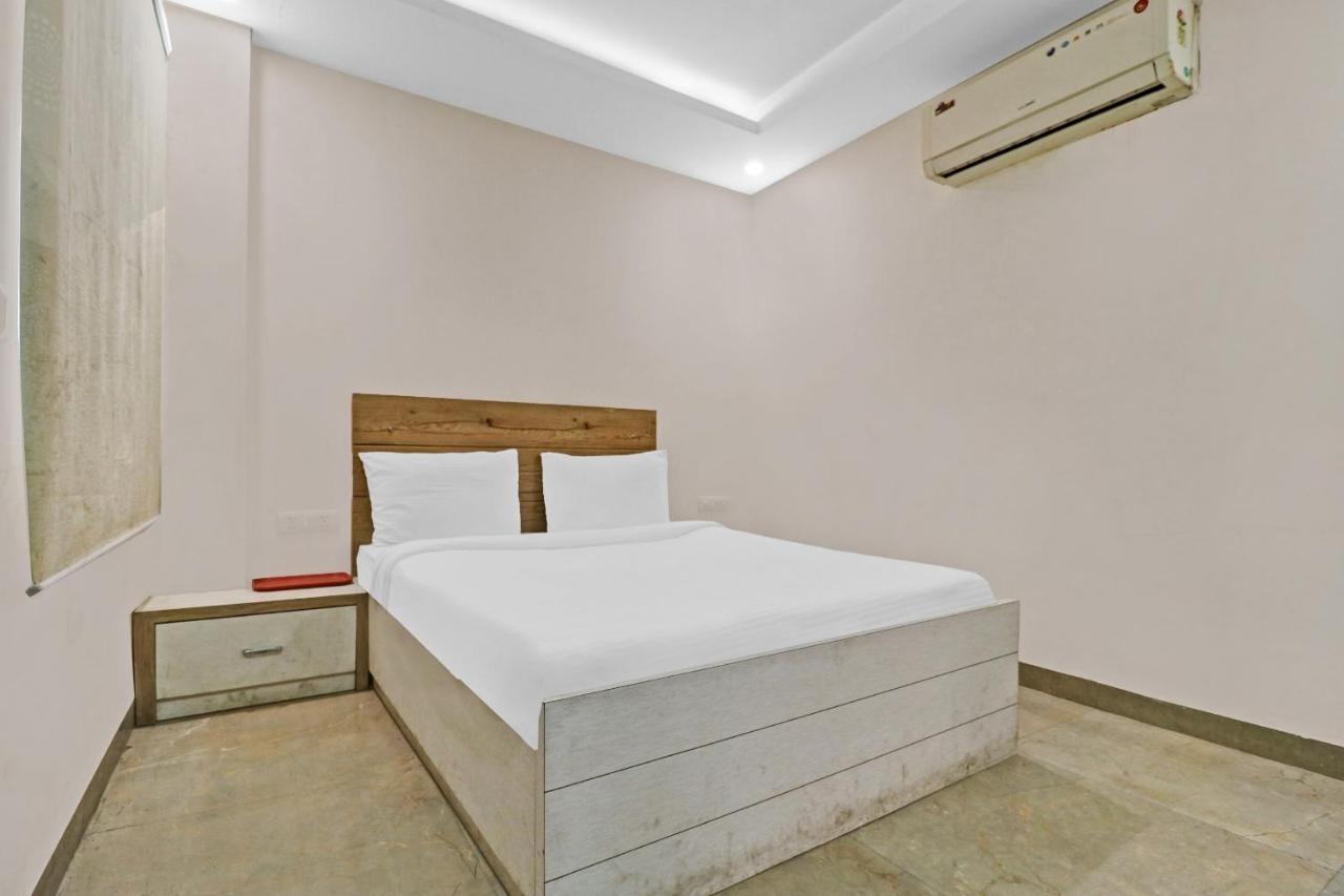 Airport Hotel Goodluck Nueva Delhi Exterior foto