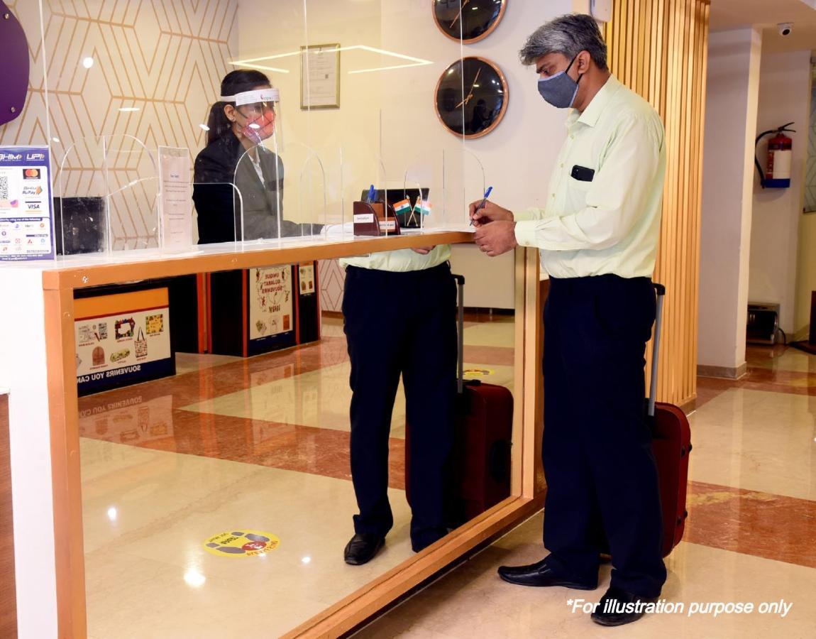 Airport Hotel Goodluck Nueva Delhi Exterior foto