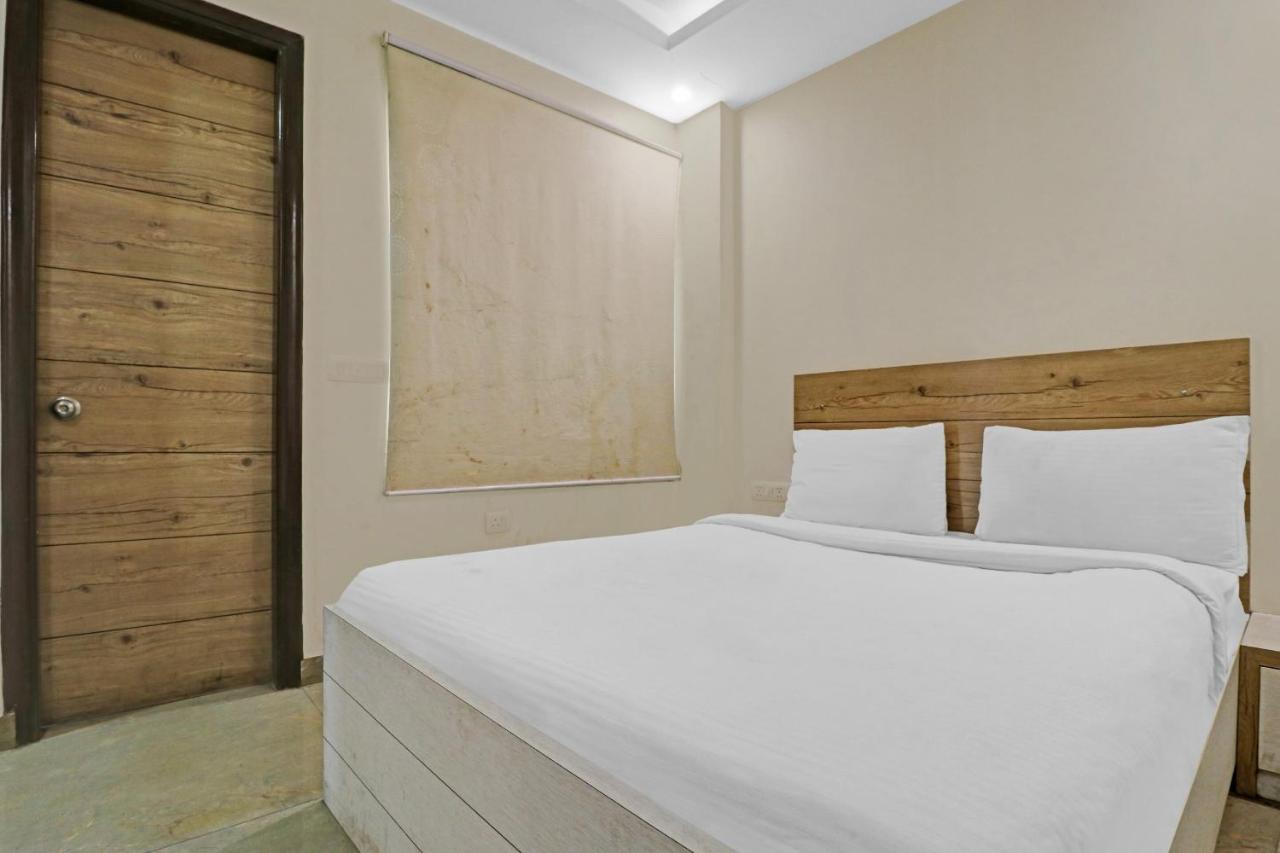 Airport Hotel Goodluck Nueva Delhi Exterior foto