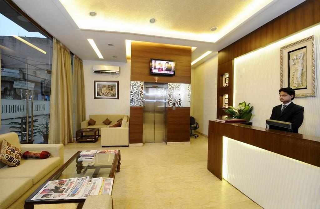 Airport Hotel Goodluck Nueva Delhi Exterior foto