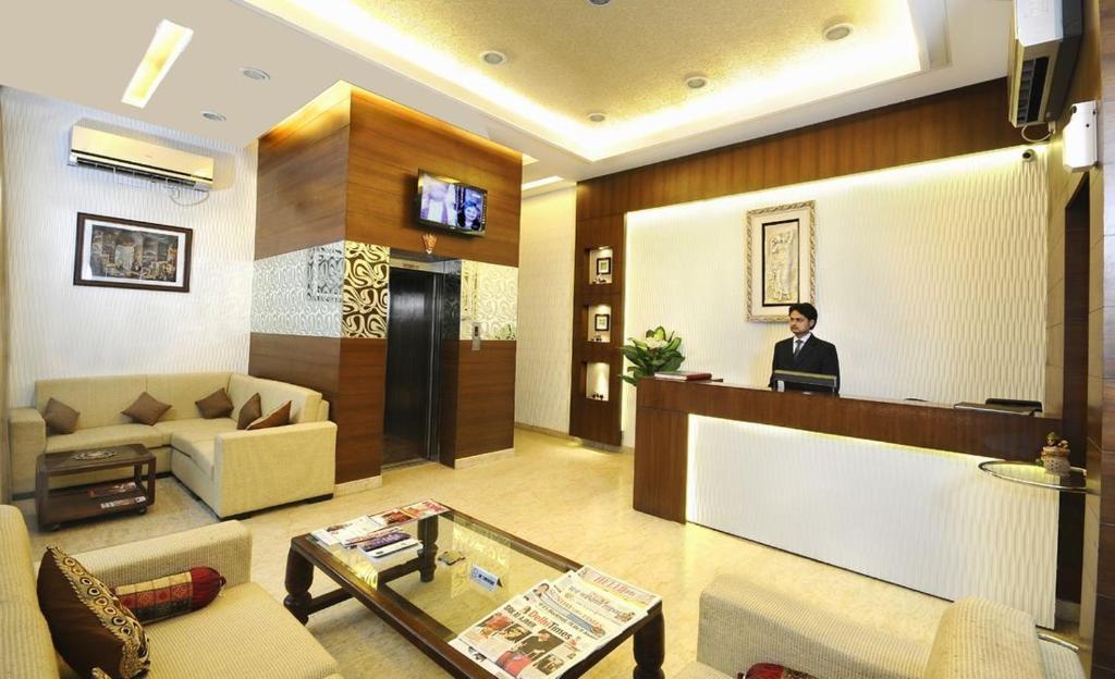 Airport Hotel Goodluck Nueva Delhi Exterior foto